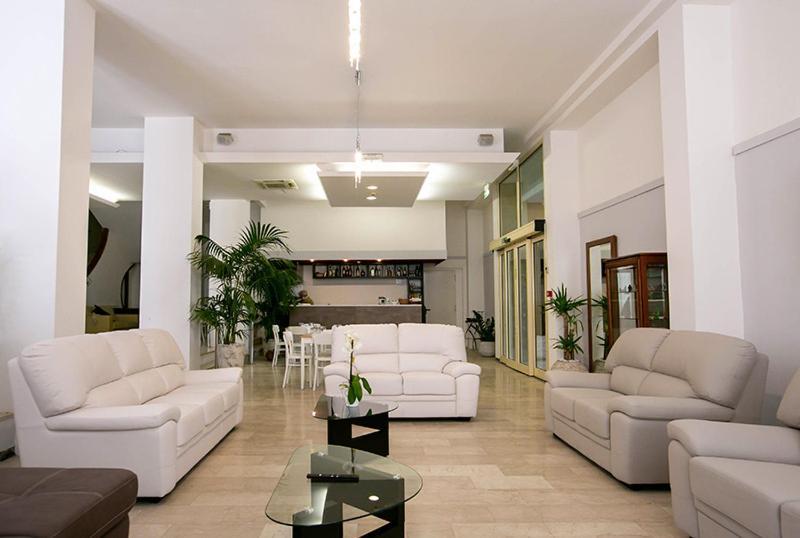 Hotel La Perla Rimini Buitenkant foto