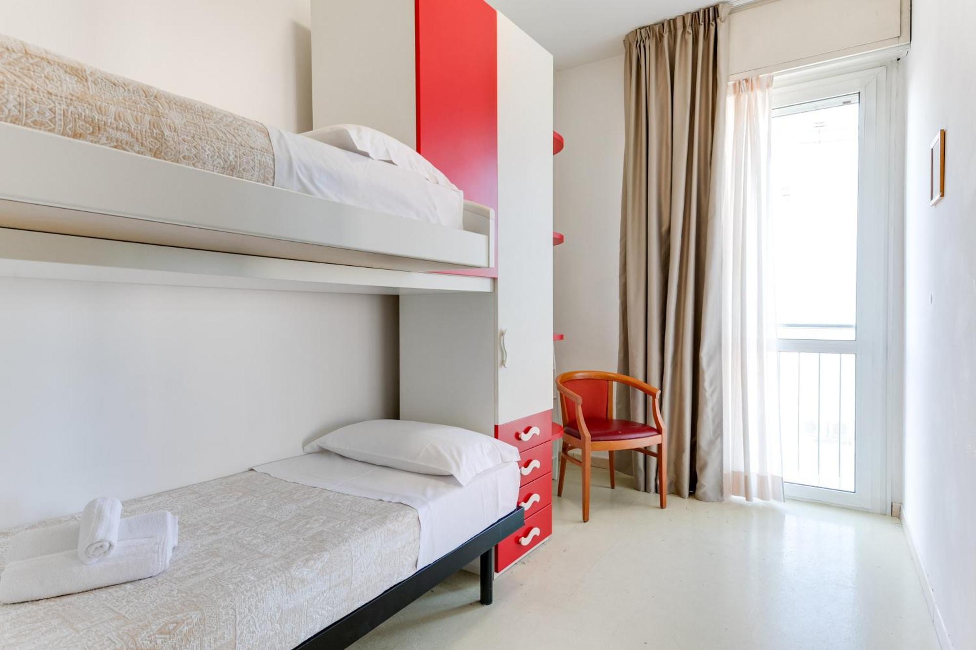 Hotel La Perla Rimini Buitenkant foto